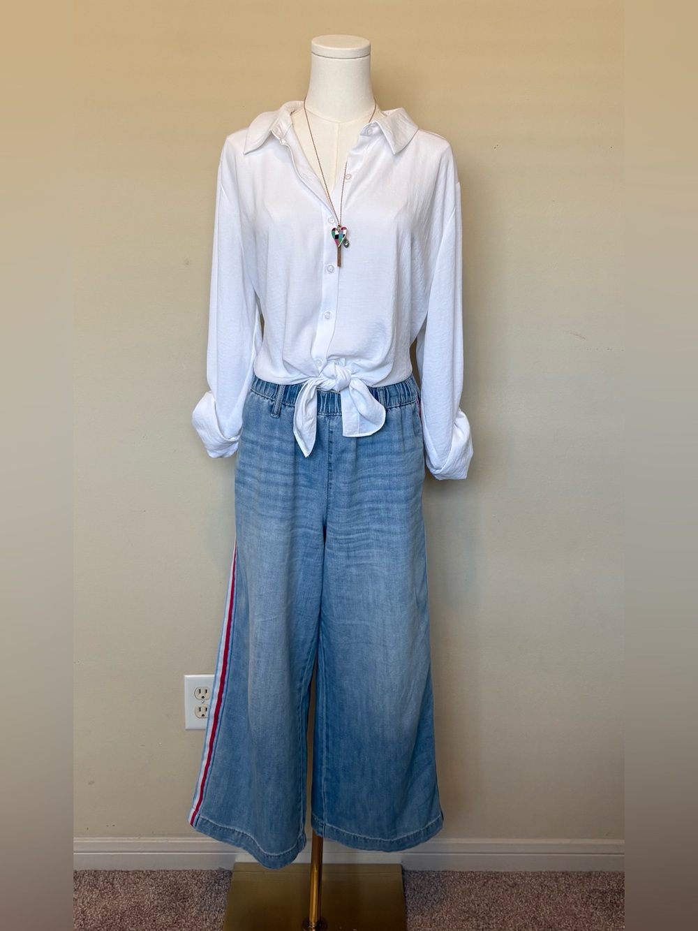 Lightweight Roll Tab Sleeve Tie Front Button Blouse Minimalist Capsule Old Money
